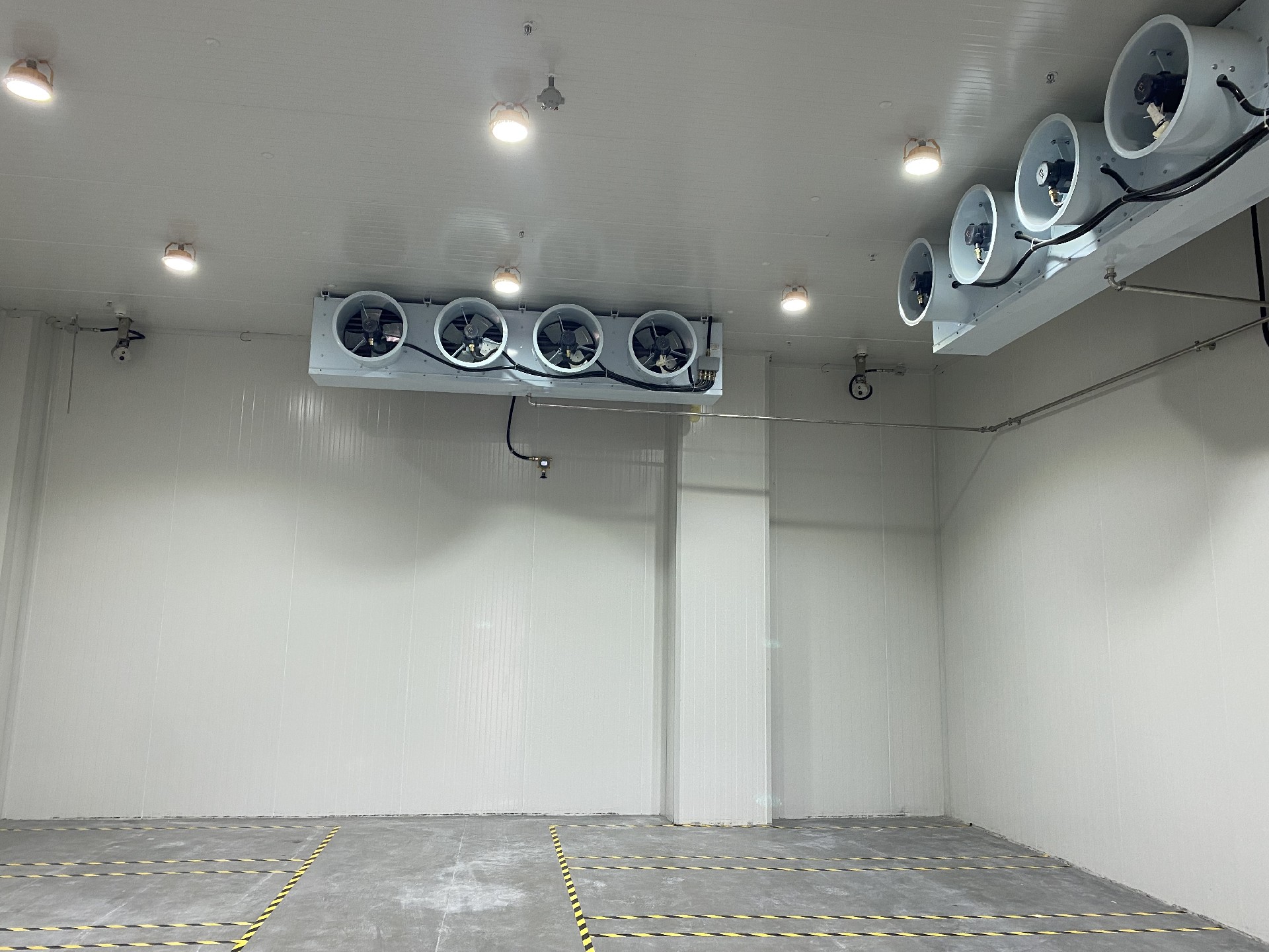 中电三建造1008m3厦门中航锂电防爆库二期工程案例