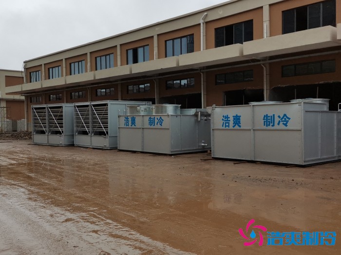 图为蒸发式冷凝器